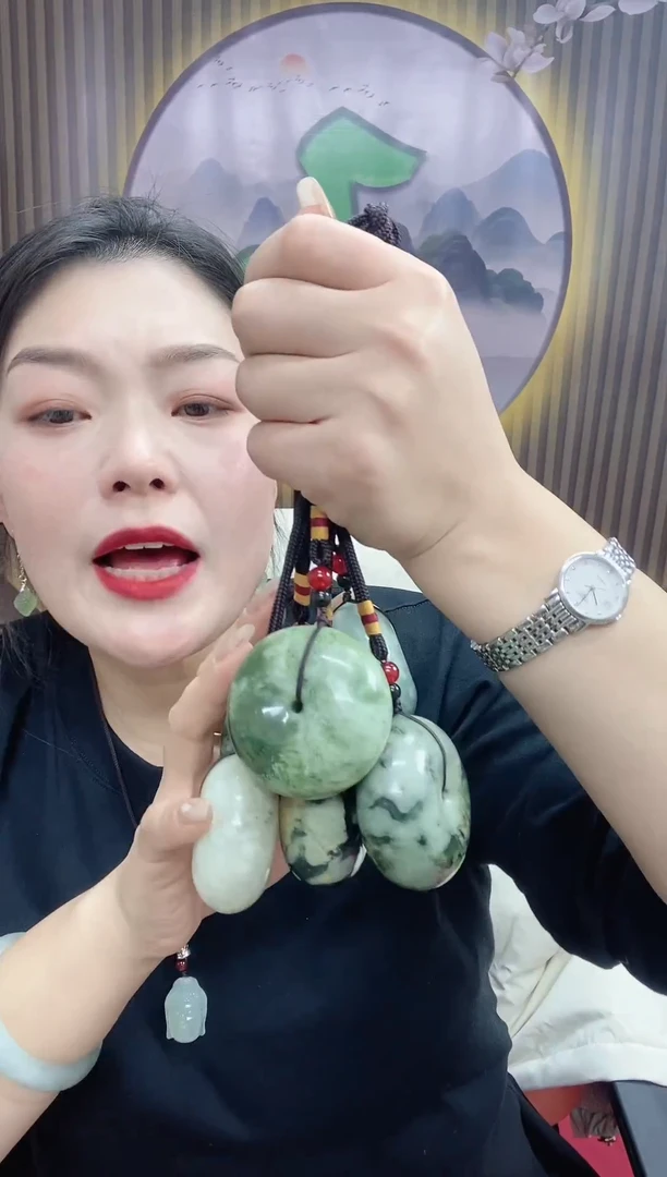 【闪购商品】蛇纹石玉手把未镶嵌面包扣手把多样性发货其中发一