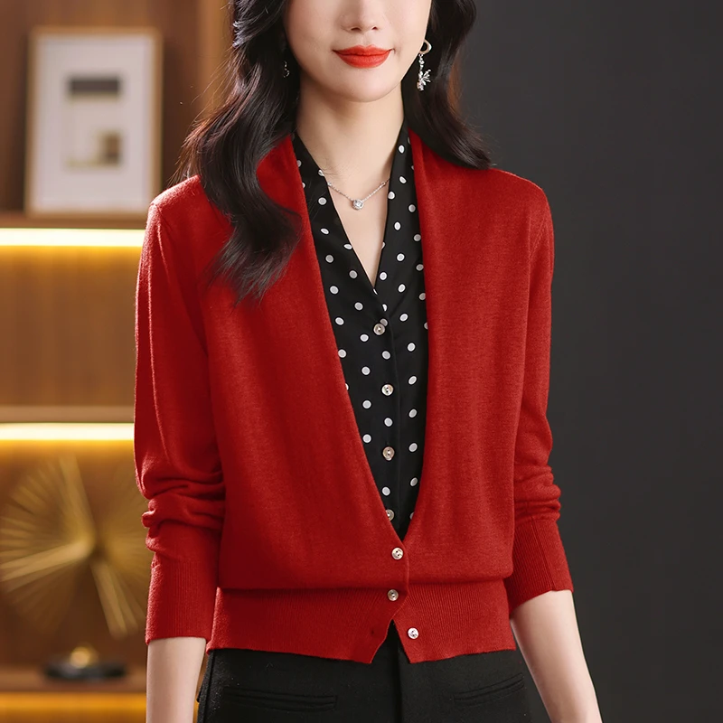 2024新款时尚百搭针织假两件套贵妃领秋日新款黑白点长袖针织开衫