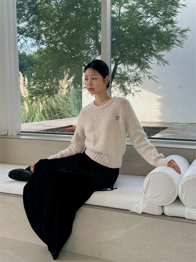 【素简】冬季新款精致绣花混纱毛衣百搭气质保暖慵懒羊毛衫 03717
