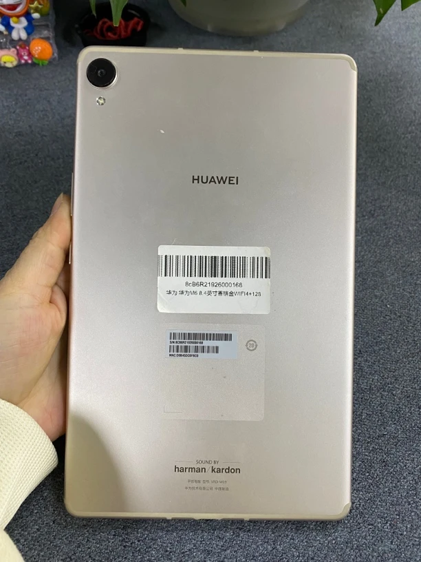 95新 Huawei/华为 M6 4+128G金色 wifi版屏幕尺寸8.4寸原装二手机