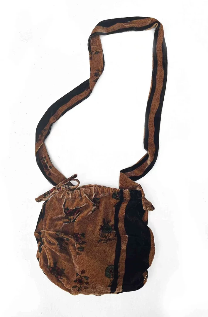 ZUO AN MI XIANG/左岸迷香包  Z22FW0037