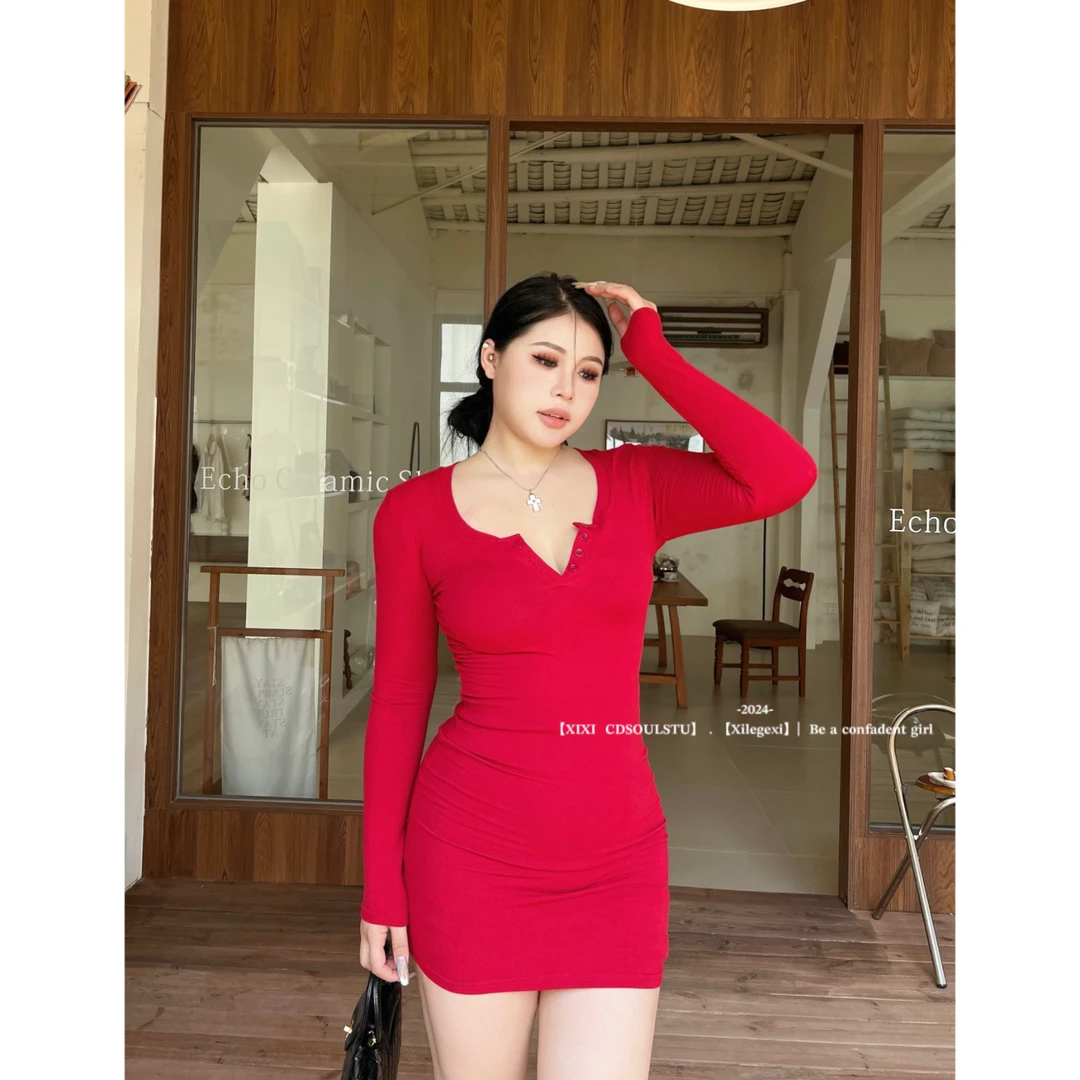 CD.soul【荒野玫瑰】大码纯欲纽扣长袖显瘦包臀紧身性感连衣短裙女