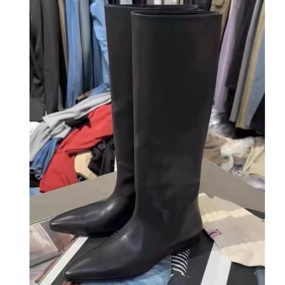 欧洲站2024冬季新款真皮时尚尖头长筒平底女高靴气质百搭套筒女靴