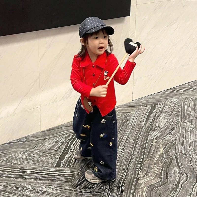 壹妈韩国童装女童套装秋冬时髦洋气红色针织衫卡通牛仔裤