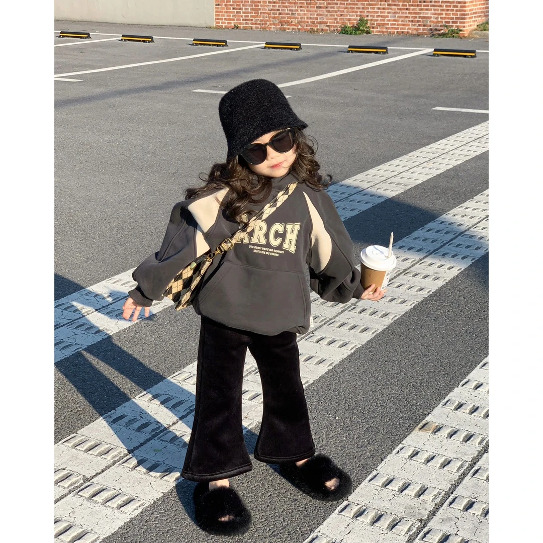 壹妈韩版童装女童冬季新款洋气休闲连帽灰色加绒卫衣喇叭裤两件套