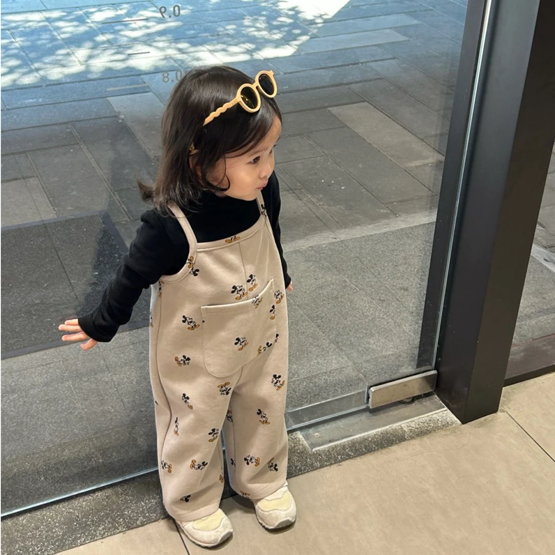 现货】萌娃穿搭女童套装秋冬宝宝时髦洋气可爱卡通背带裤打底衫