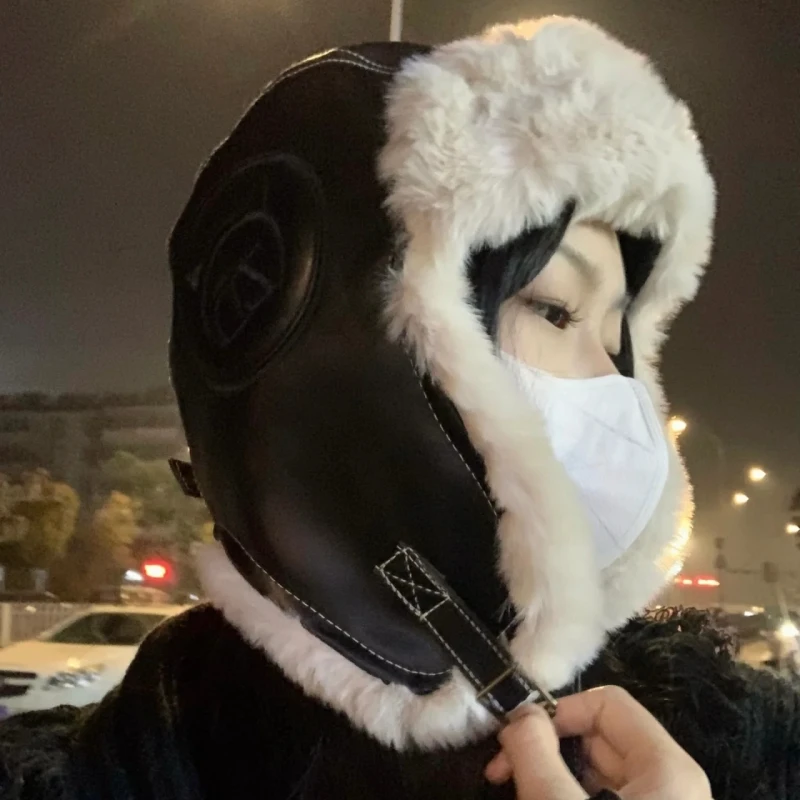 皮质帽子女秋冬天雷锋帽潮冬加厚保暖电动车户外骑车护耳防风防寒