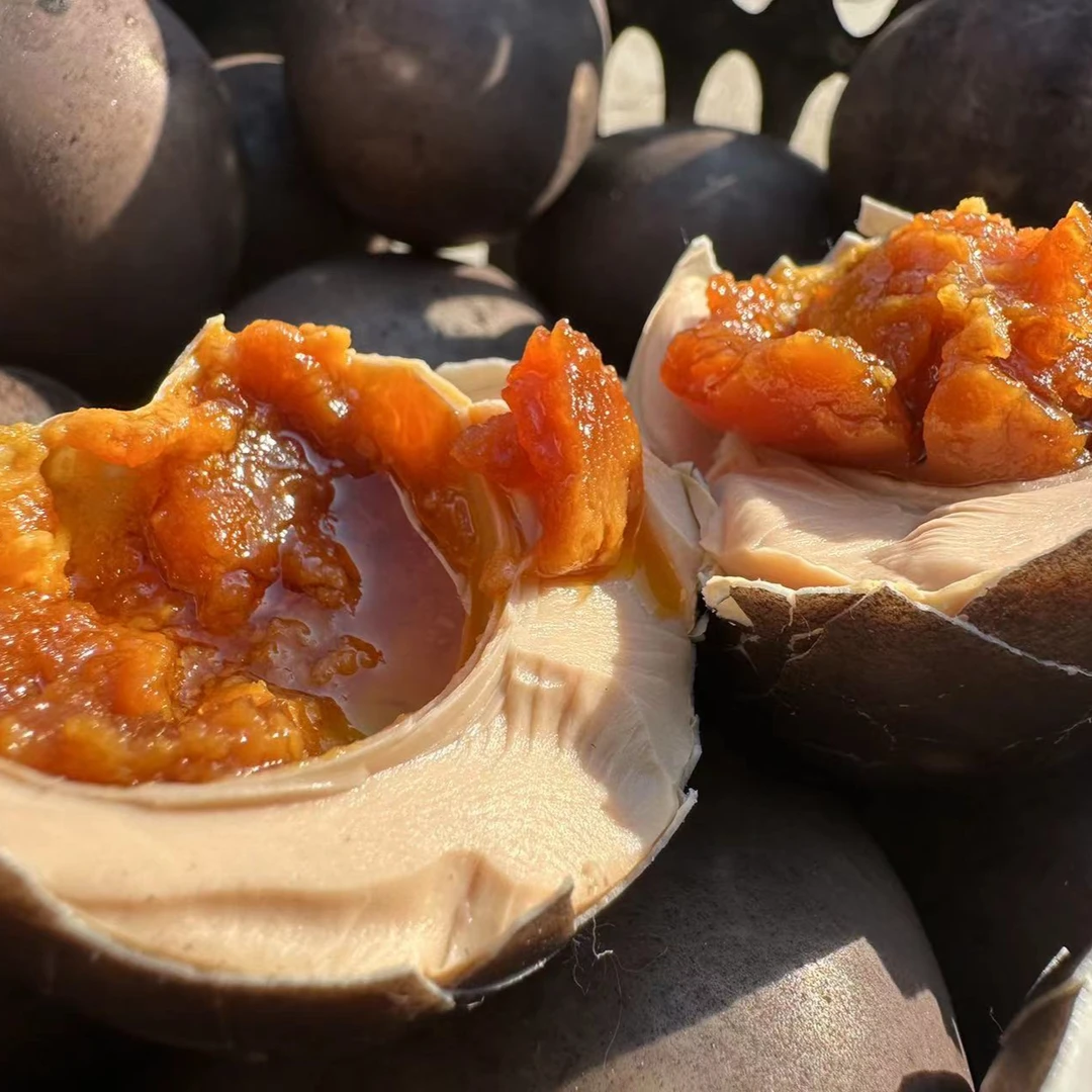 土窑烤制海鸭蛋烤制8到12小时