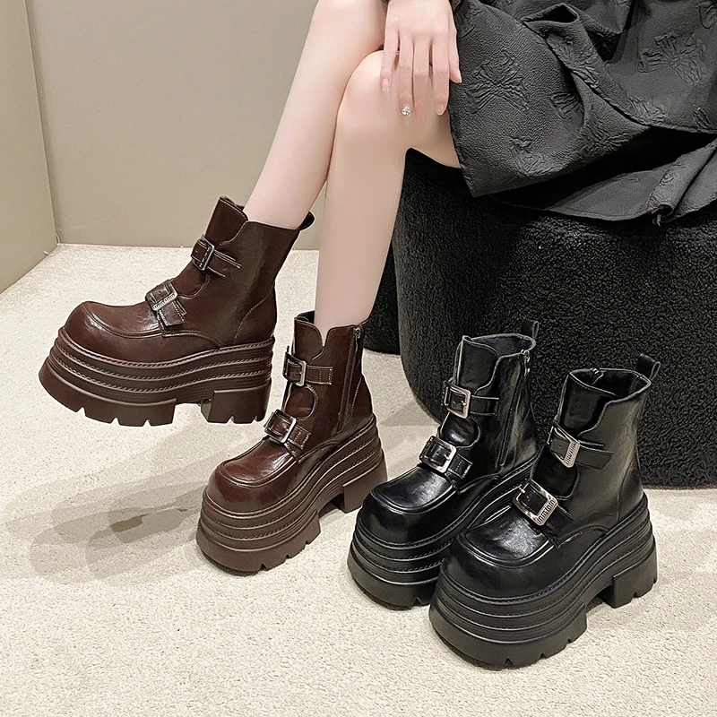 炸街英伦风马丁靴女2025冬季新款厚底高跟瘦瘦靴子侧拉链加绒短靴