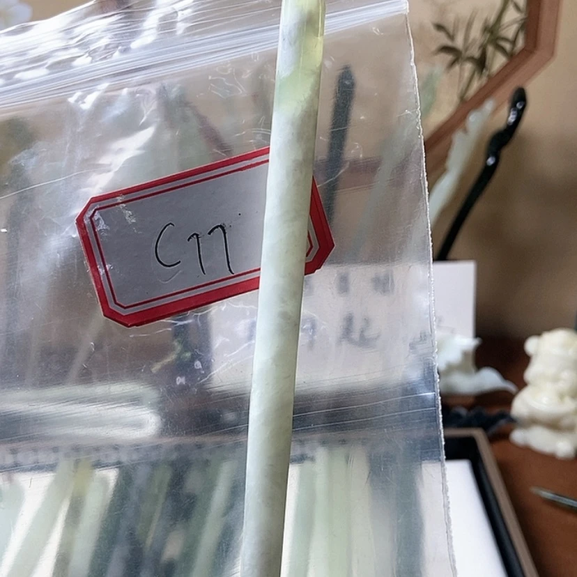 【闪购商品】岫玉发簪未镶嵌天****尊