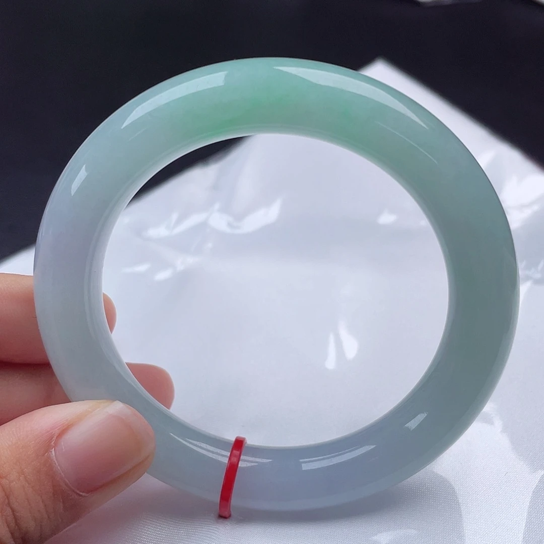 翡翠手镯（圆镯）未镶嵌54.2圈  22732