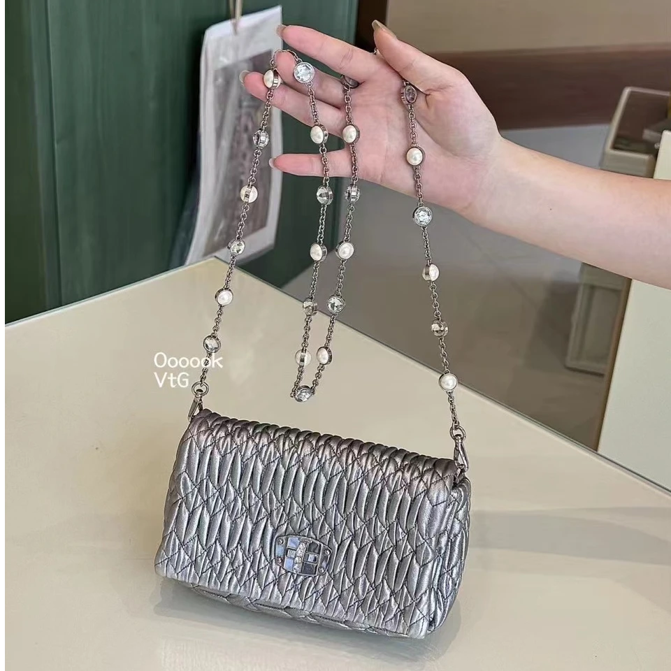 95新 MIU MIU/缪缪 CS5182/褶皱宝石银色/斜挎包
