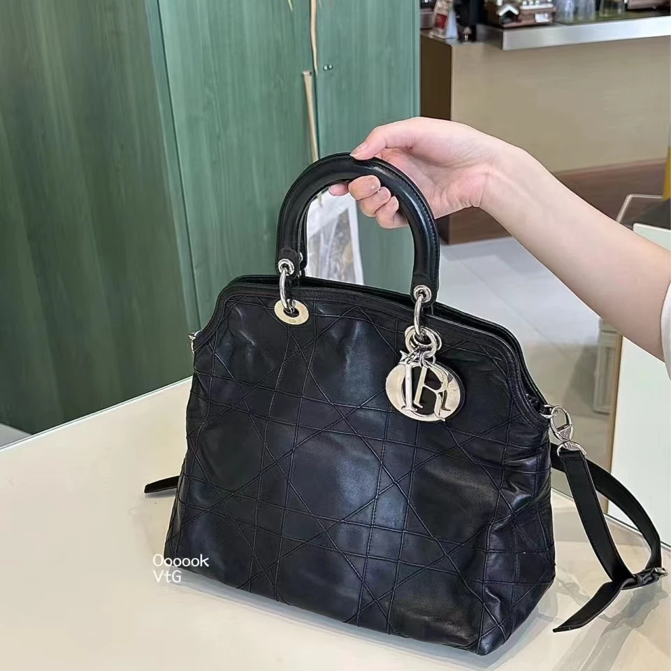 95新 DIOR/迪奥 CS5205/黑银藤格纹tote/斜挎包