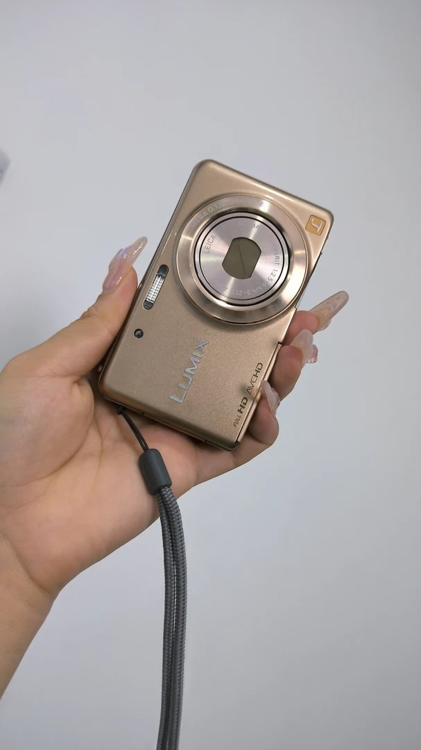 95新 Panasonic/松下 松下fx80一款可以直接美颜的相机出片雪白