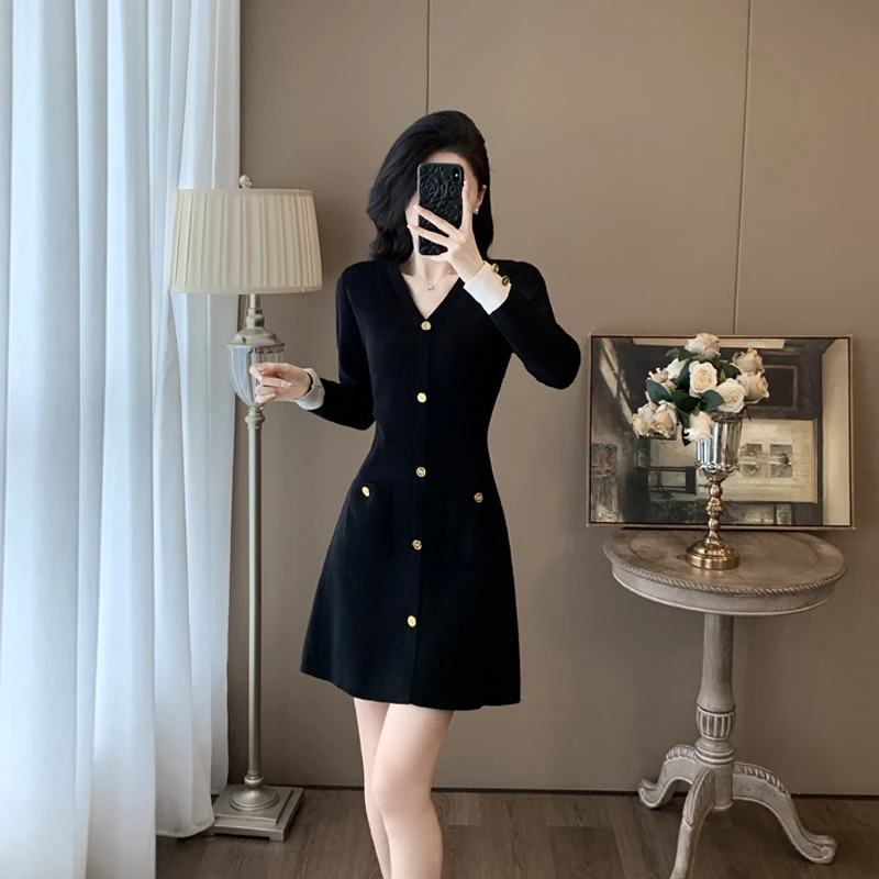 小香风黑色针织毛衣连衣裙女秋冬季新款小个子长袖内搭修身小黑裙