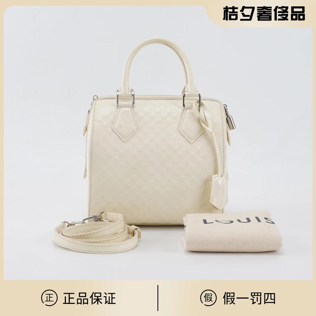 95新 LouisVuitton/路易威登 中古枕头包 白棋盘