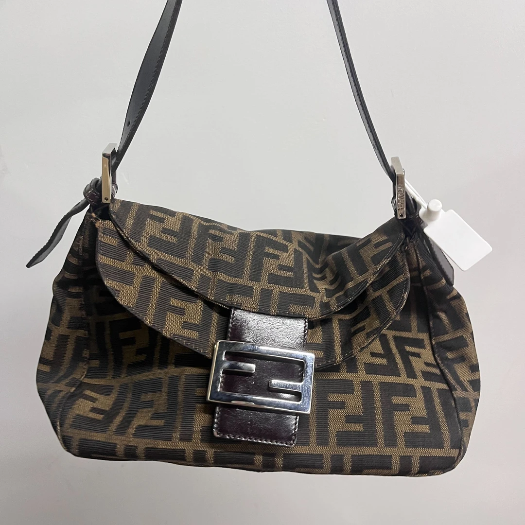 95新 FENDI/芬迪 【杨杨】芬迪手提包/BGF601730013
