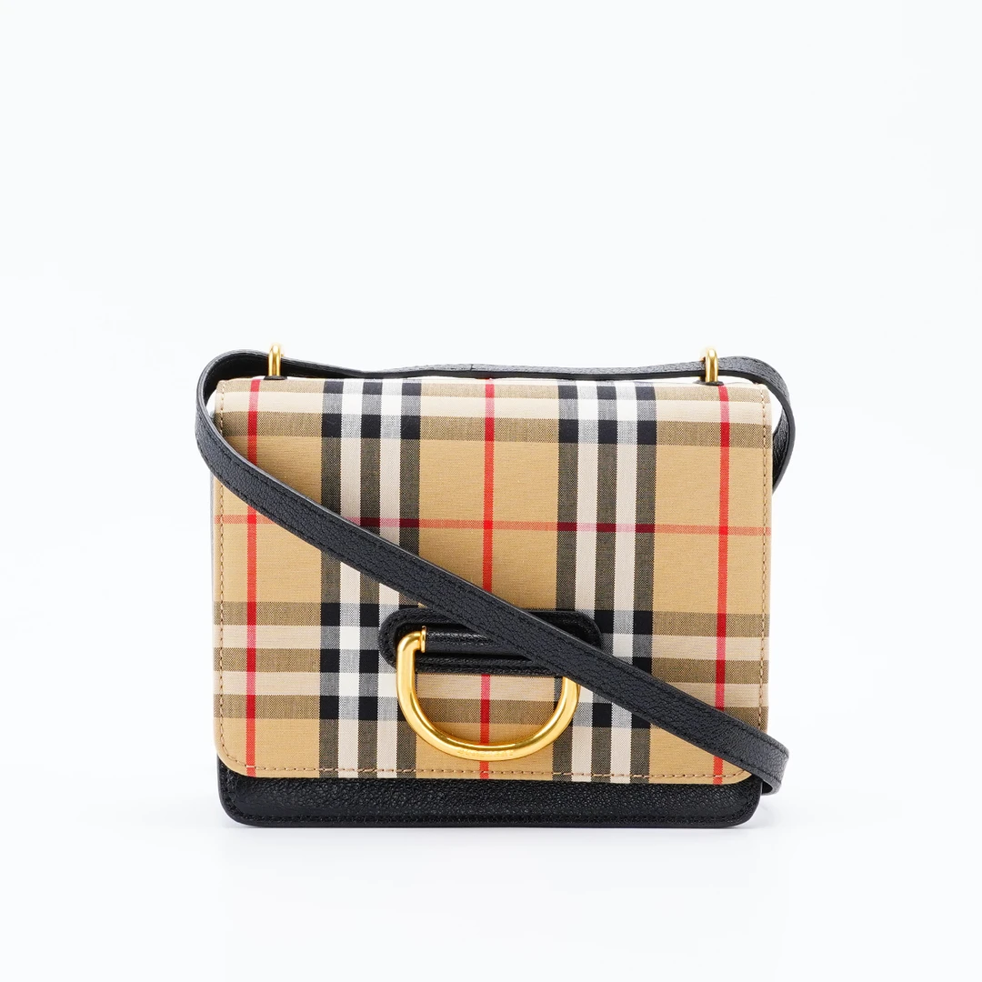 95新 BURBERRY/博柏利 【静文vic】D扣翻盖邮差包/BG22007542