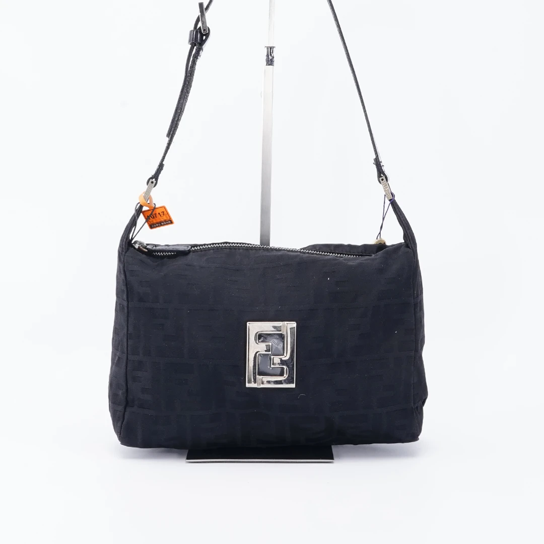 95新 FENDI/芬迪 【桔夕白菜】Fendi 中古法棍/BG23001520