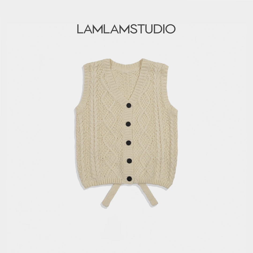 “无声悸动”V领毛衣马甲上衣秋冬针织衫 张一琳 L252302M