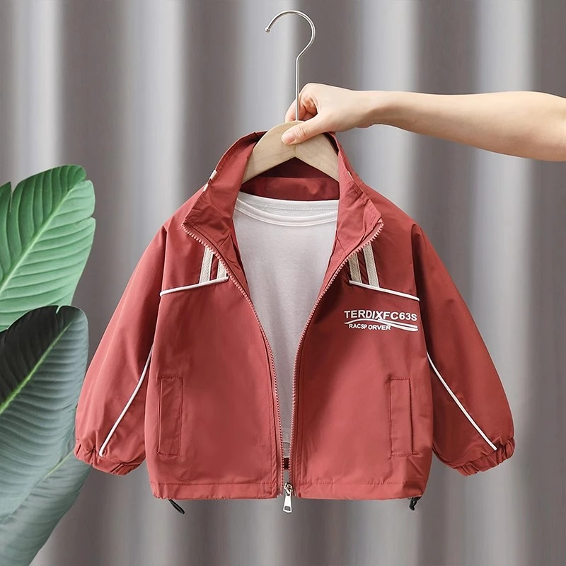 男童休闲外套2024春秋季新款洋气儿童装宝宝秋装百搭立领冲锋衣潮