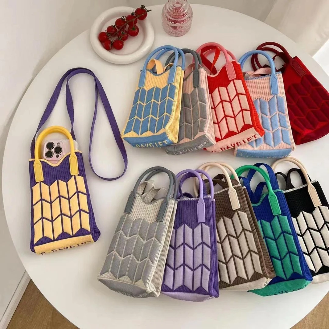 2023新款格子装放手机包女斜挎迷你小包包轻便四季手提包针织包