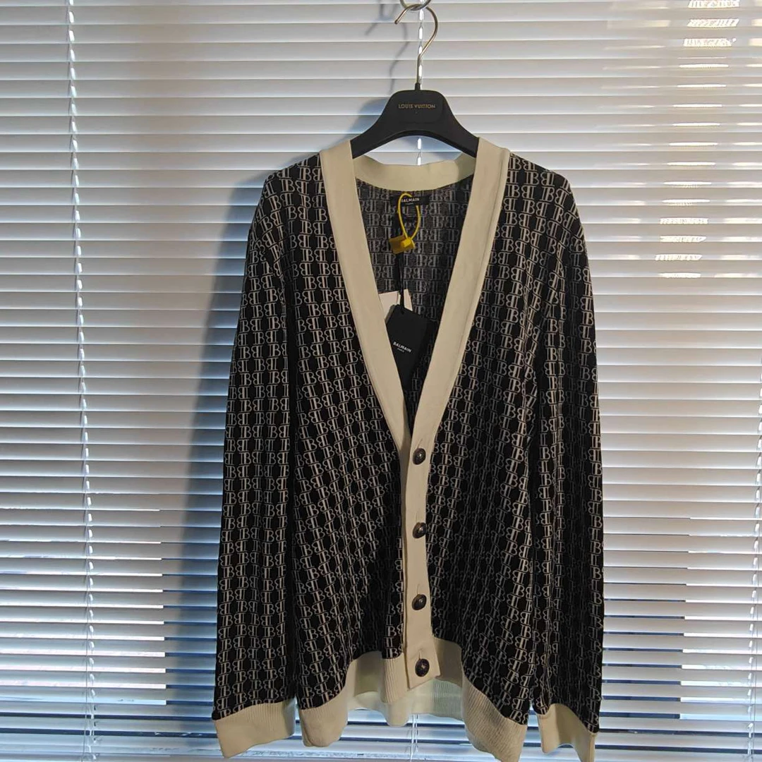 balmain 巴尔曼针织开衫s码 全新原吊 002010