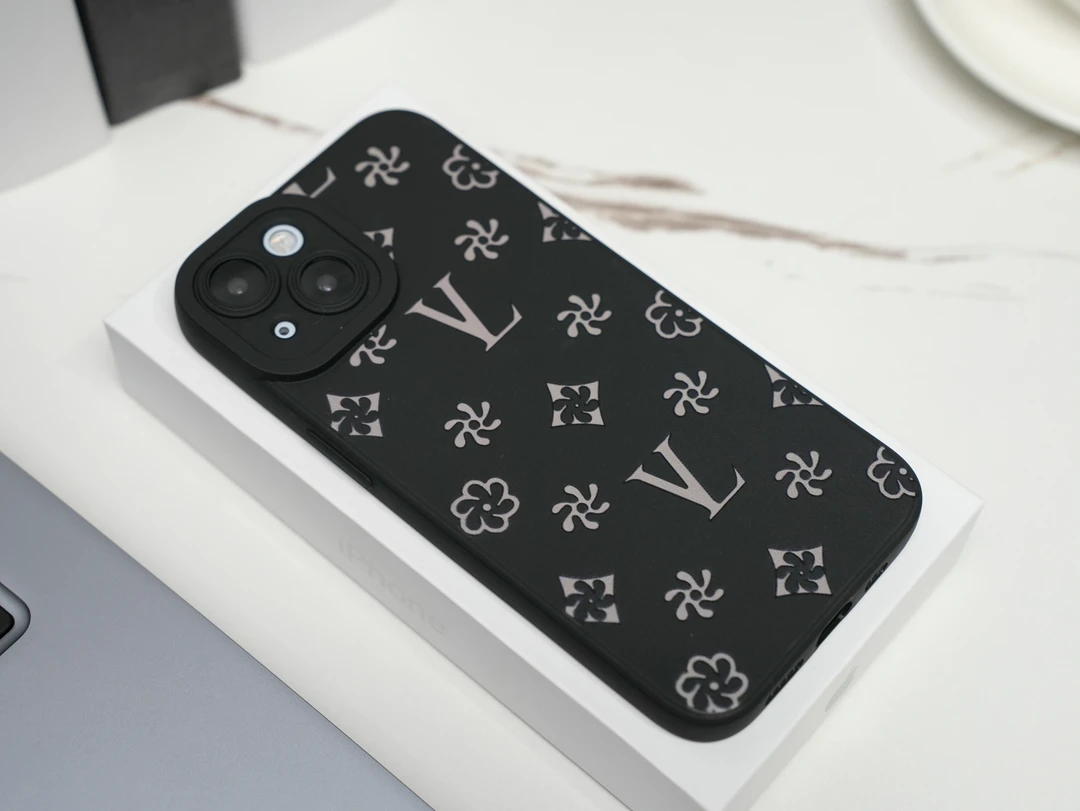 潮牌苹果15promax手机壳14新款iPhone13硅胶高级感12纹理11创意xs