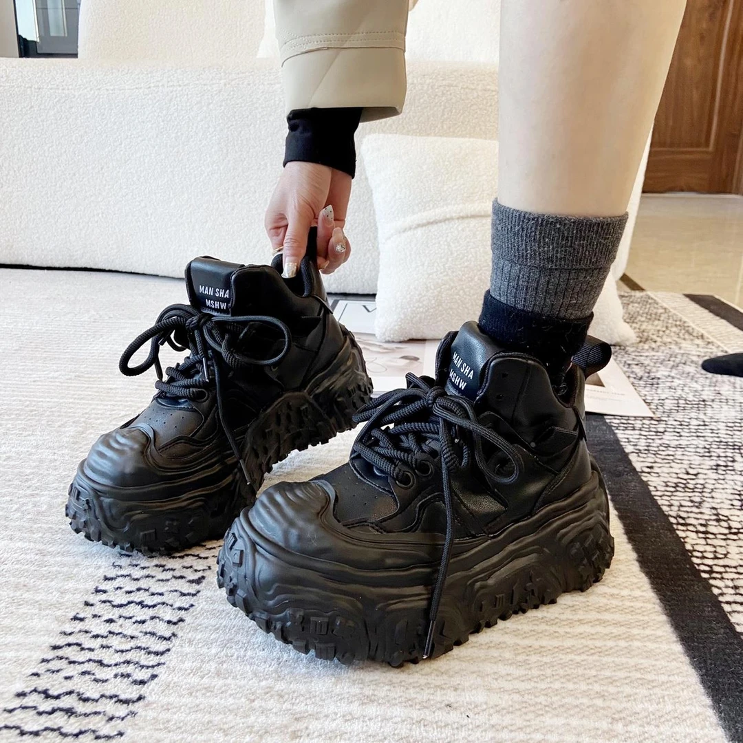 黑武士厚底老爹女增高2024冬季新款做旧款榴莲底新款老爹鞋女