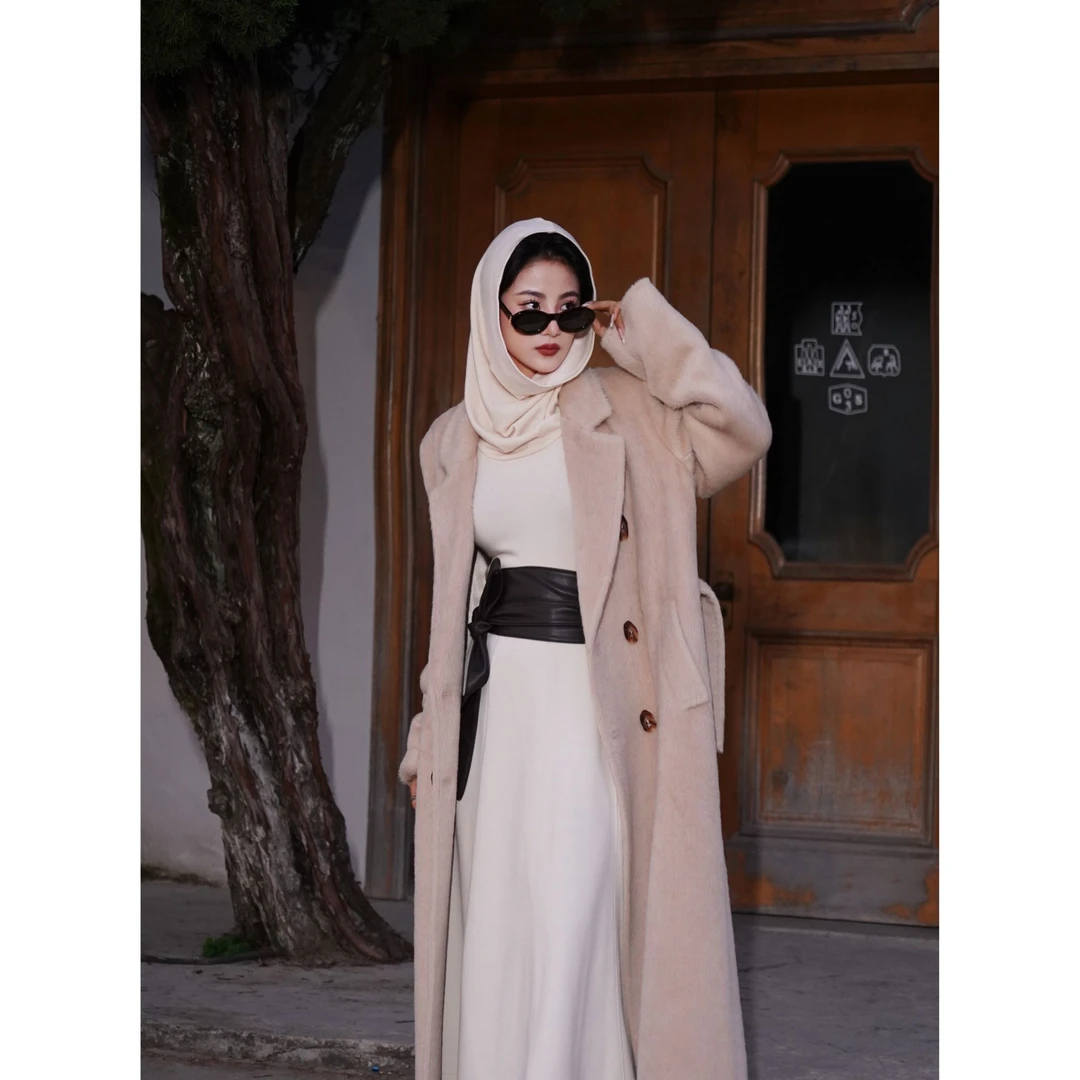 【嘉人】超有feel 画报女郎 造型惑连帽堆堆围巾领冬季打底衫