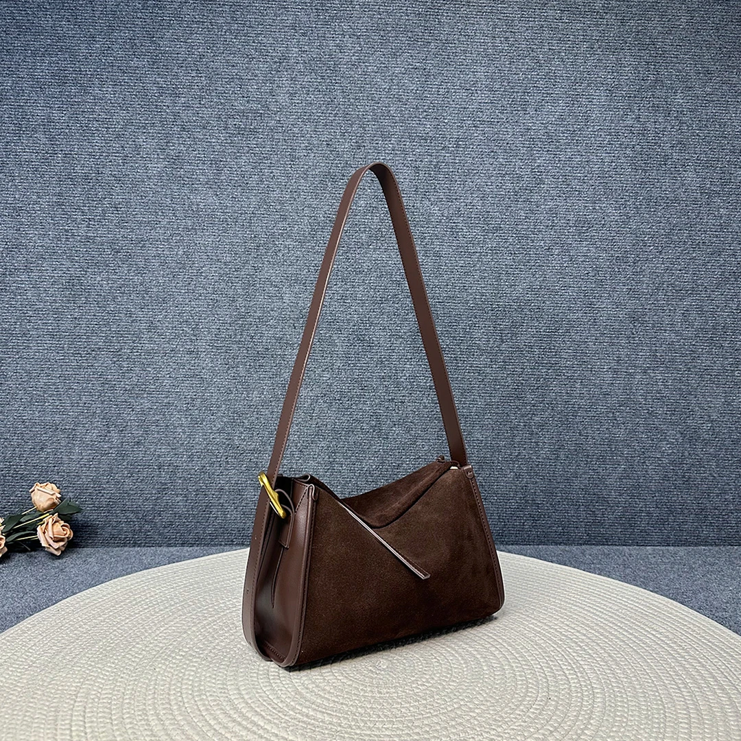 枕头包2024秋冬新款女包时尚复古反绒牛皮大容量单肩斜挎真皮包包