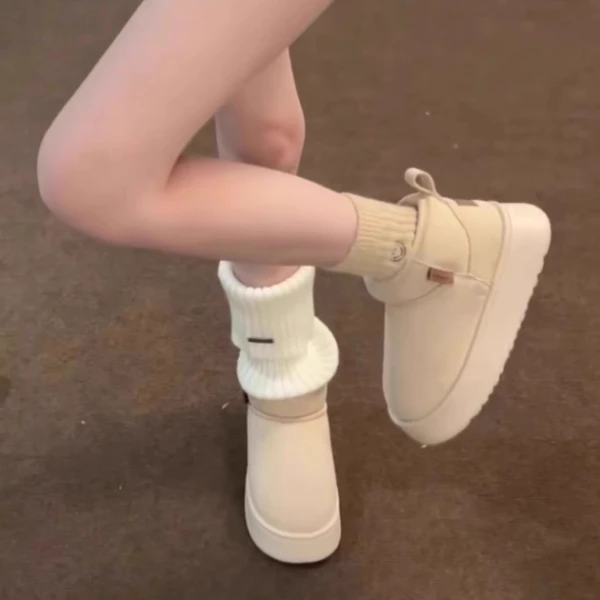 小众奶油可爱厚底雪地靴女冬季2024新款加绒加厚套筒东北保暖棉鞋