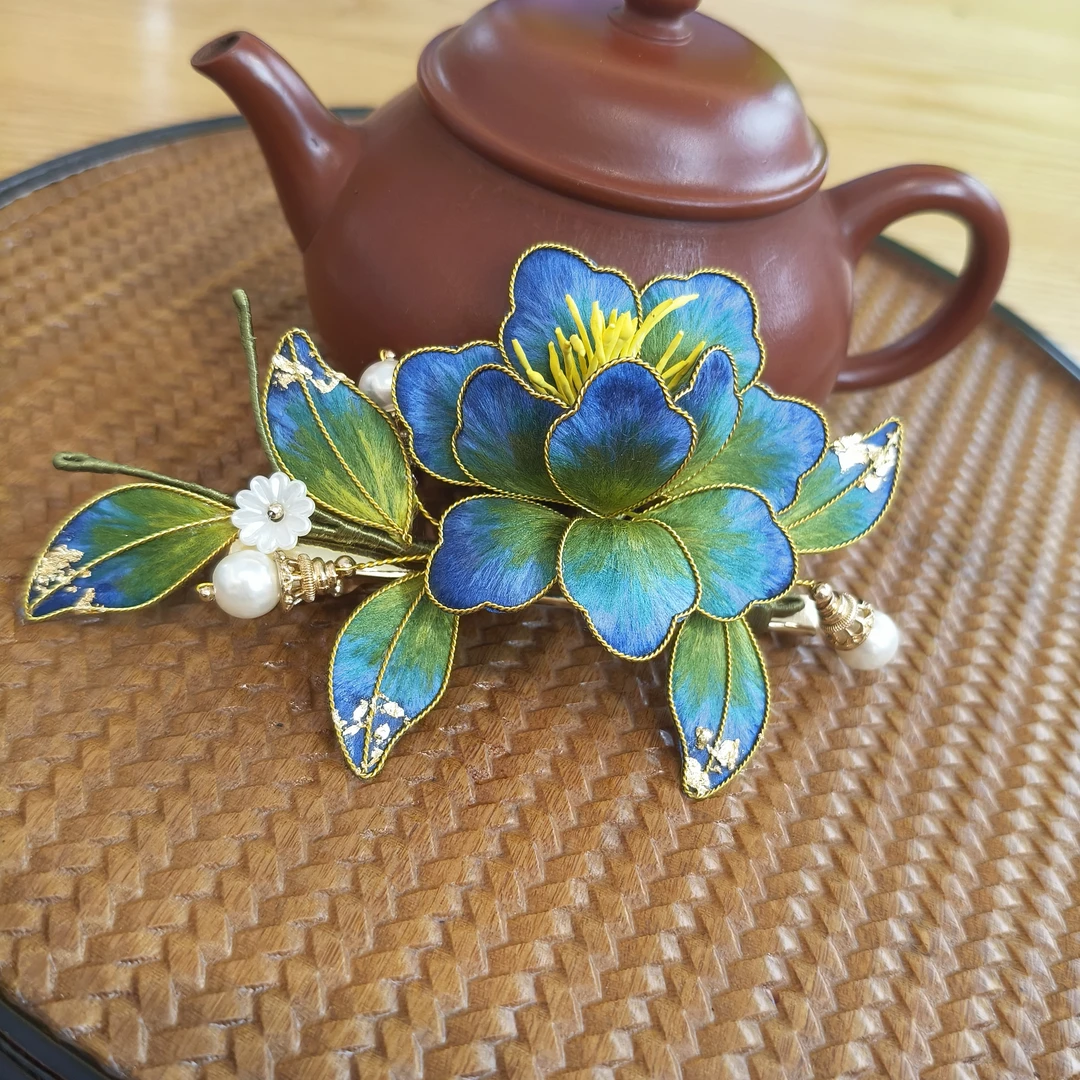 插梳千里江山牡丹旗袍配饰非遗绒花南京绒花复古视频