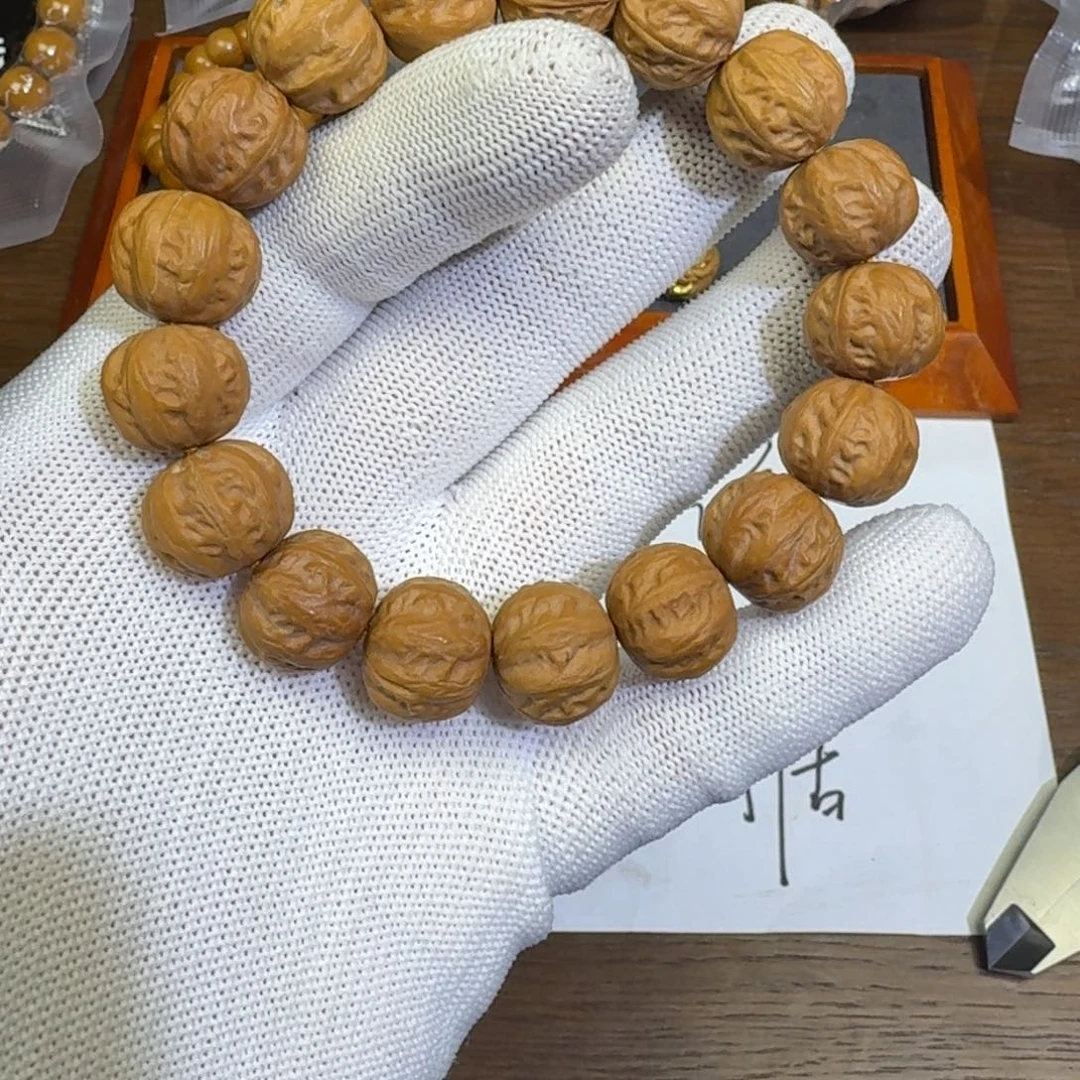 猴头核桃手串：****：京八棱瑕疵款