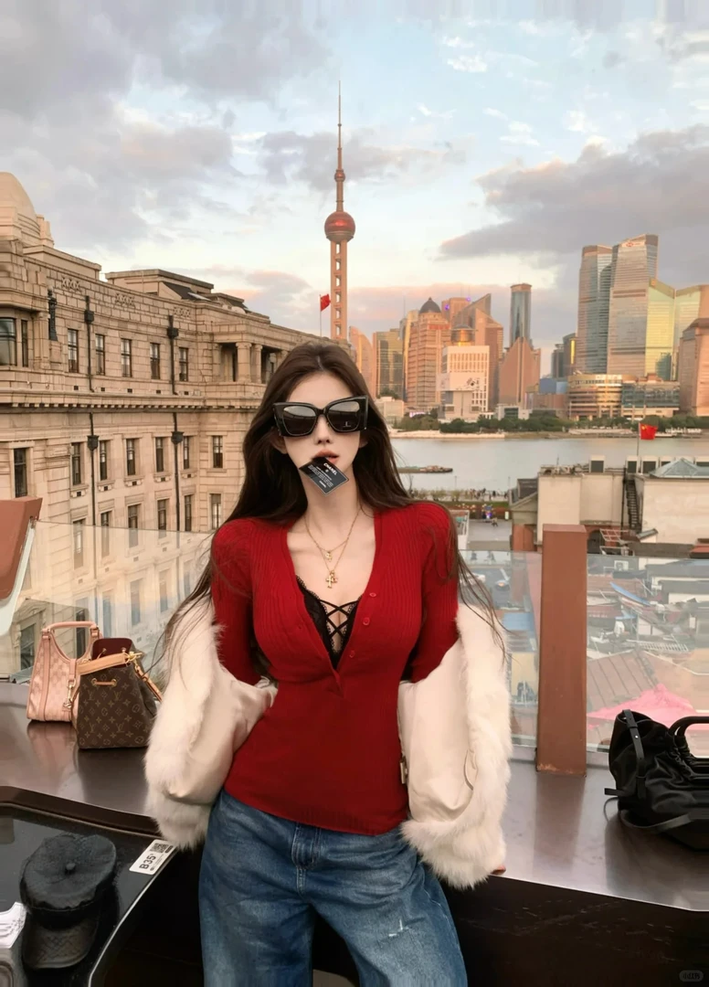 纯欲辣妹设计感气质长袖半开领T恤上衣蕾丝内搭女秋冬新款牛仔裤