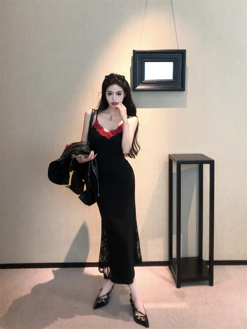 春季新款翻领印爱心复古机车黑色皮衣外套女蕾丝包臀吊带长裙子潮