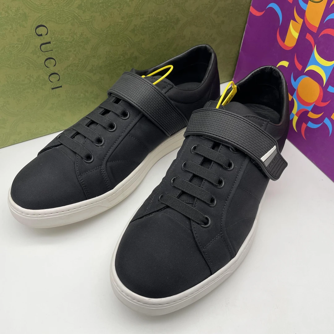 Prada/普拉达/41.5/43.5欧码黑色舒适休闲帆布板鞋/成色自定义