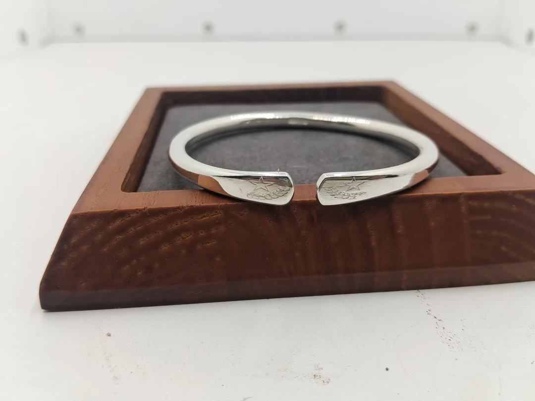 足银银制品 足银999.9马光圈手镯克重30.06克