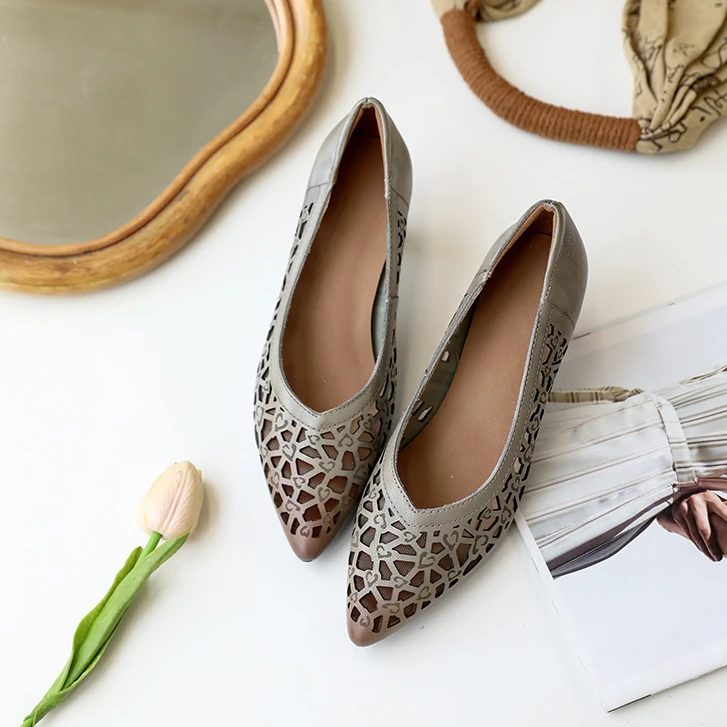牛皮尖头擦色手工复古镂空时尚粗跟女凉鞋中跟夏季新款