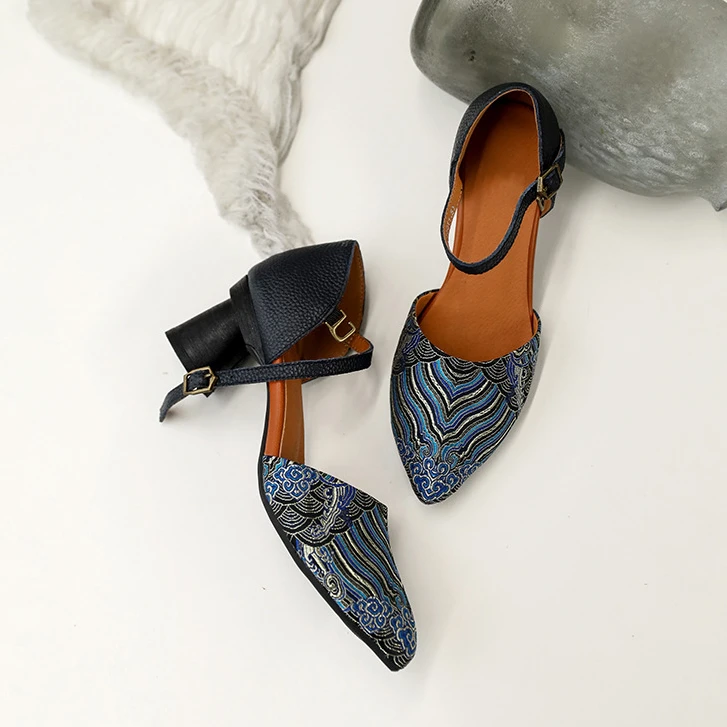 原创单鞋尖头一字袢带手工复古旗袍鞋气质国风中跟春夏浅口