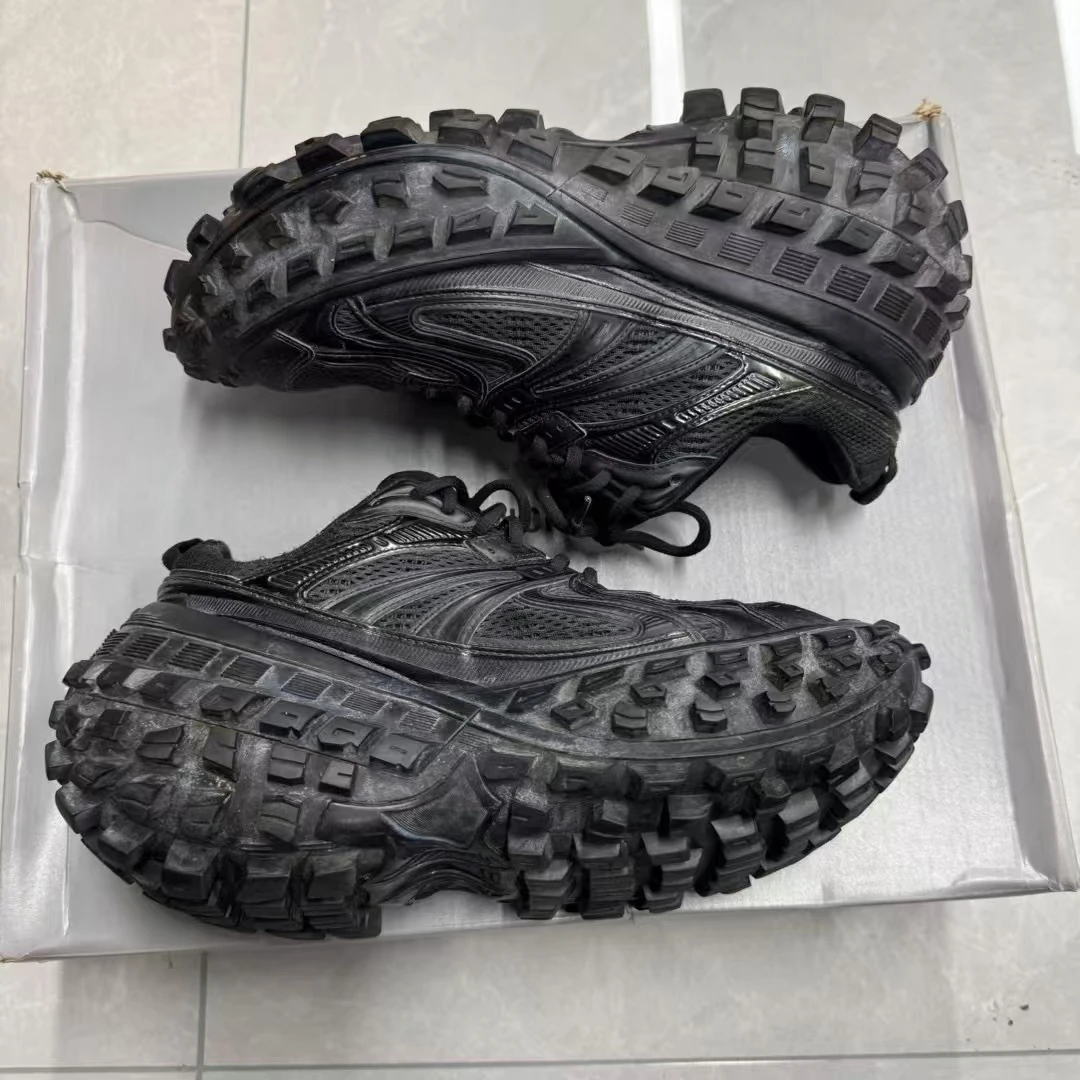 BALENCIAGA巴黎世家做旧轮胎鞋/98新/原盒配件齐全/41码