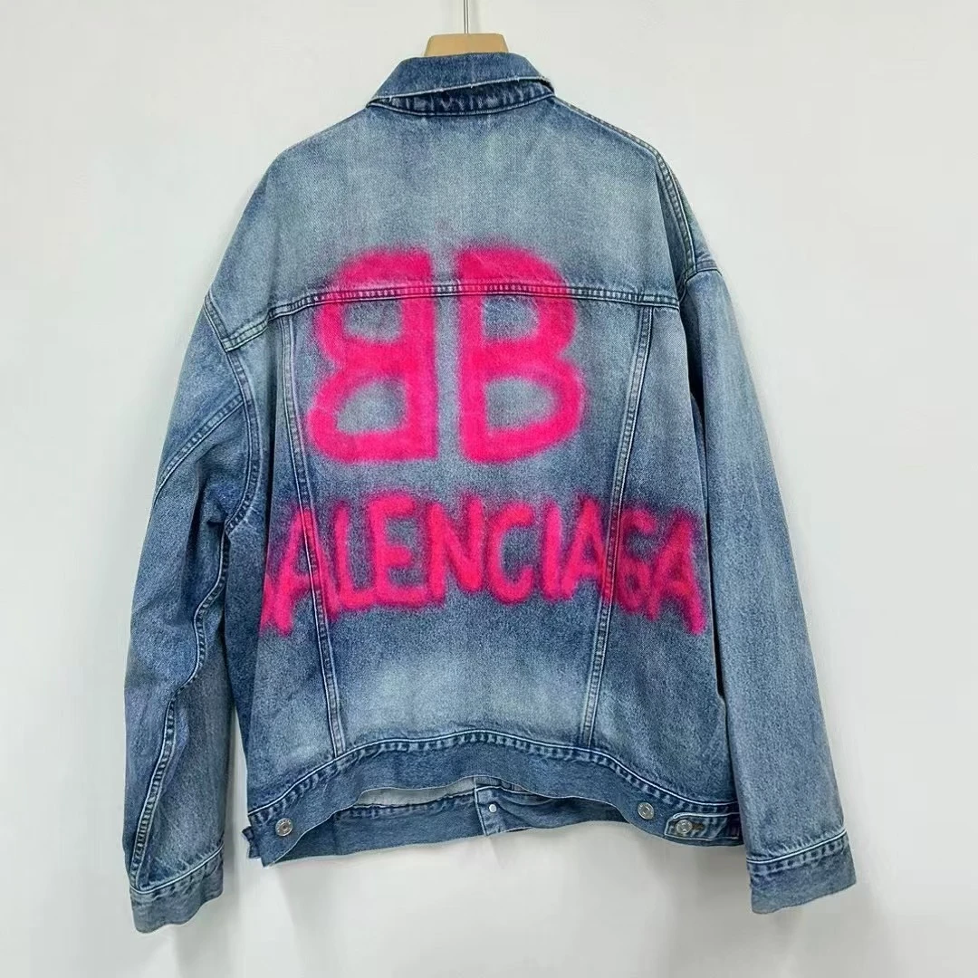 Balenciaga巴黎世家喷漆效果长袖牛仔外套全新带吊S码/公价16800