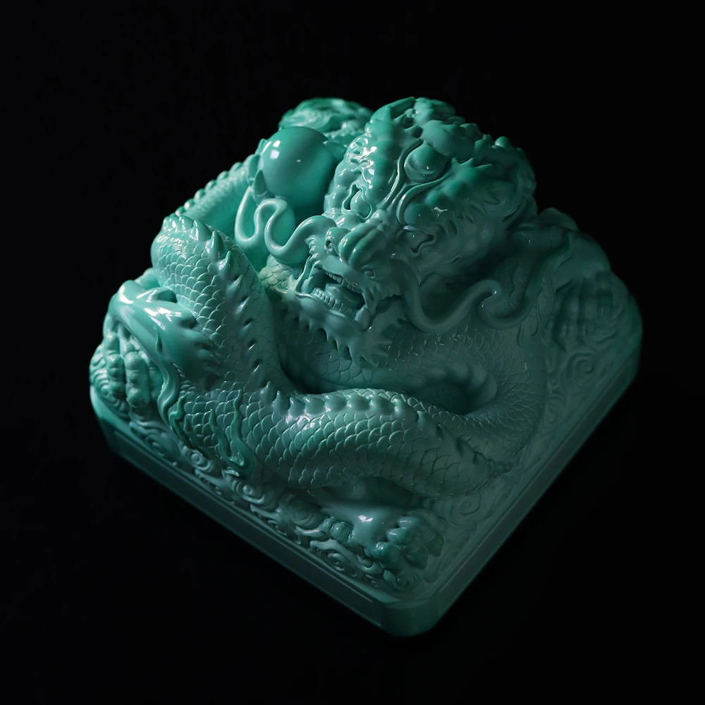 祥瑞盘龙绿松石印丨擎珠踏浪 方寸间见山河