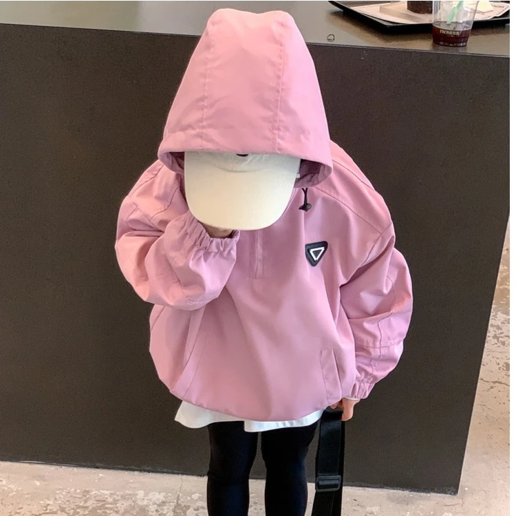 儿童冲锋衣2024春秋新款女童洋气百搭夹克衫宝宝连帽休闲外套上衣