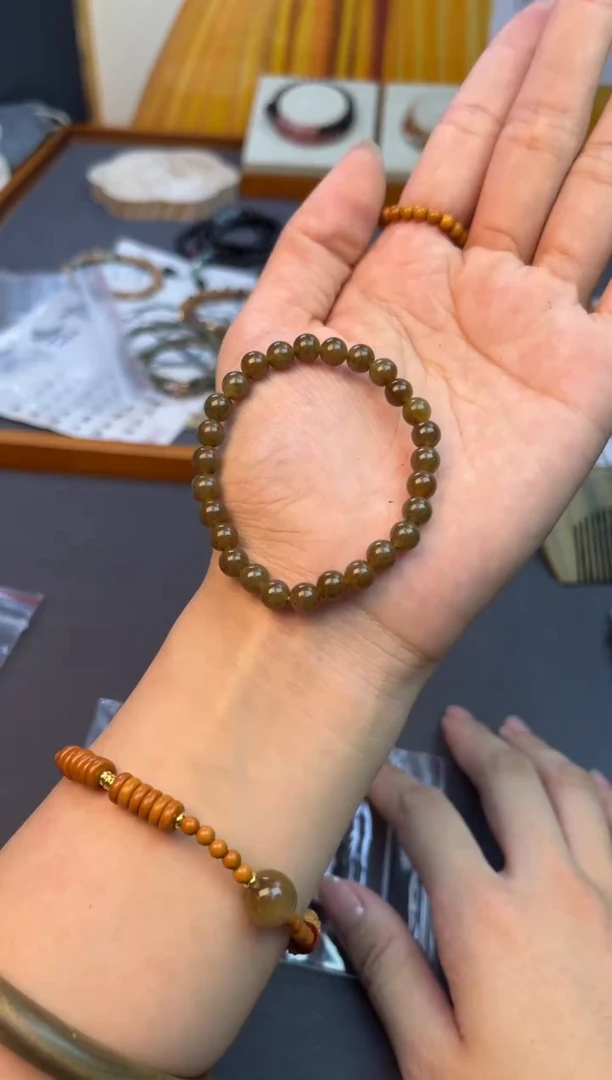 【闪购商品】和田玉（糖玉）手链未镶嵌且末糖6mm单圈