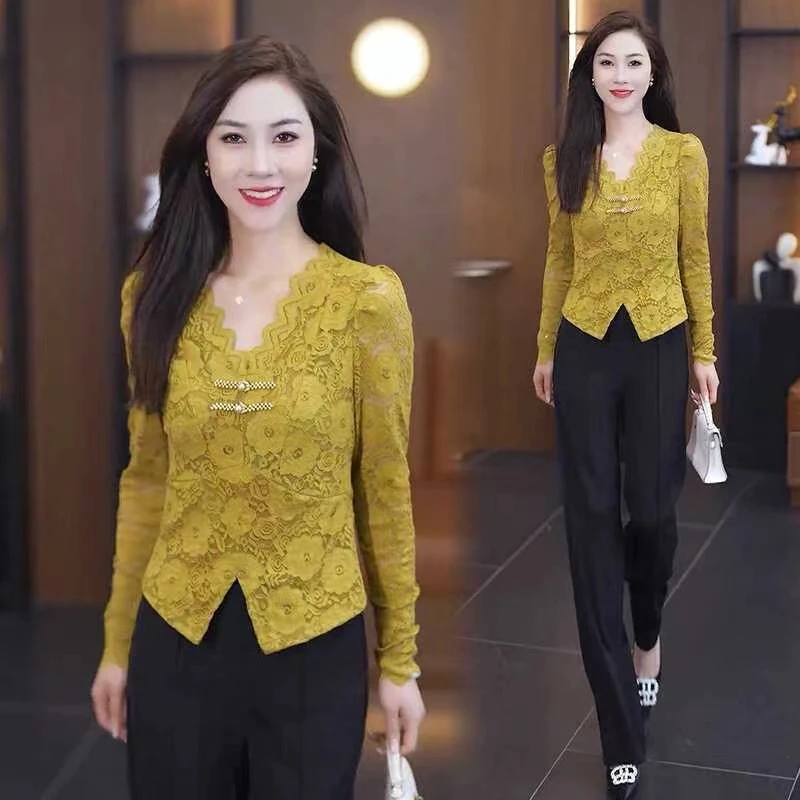 2025春季新款镂空设计感修身显瘦花边V领气质长袖时尚蕾丝上衣女