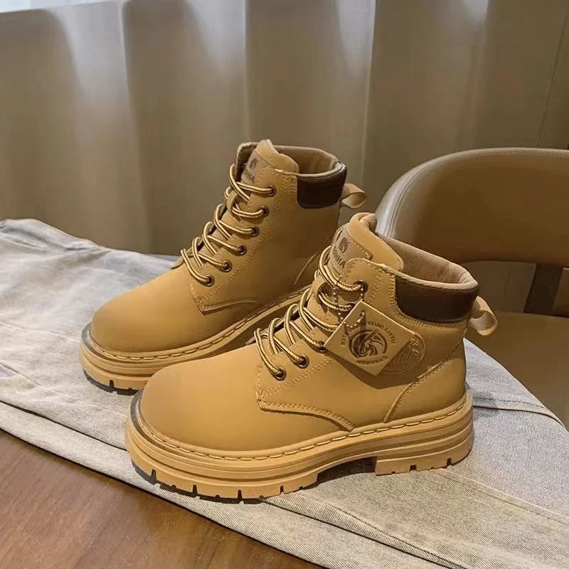 厚底马丁靴女2024秋季新款做旧系带段靴子百搭英伦风增高大黄靴子