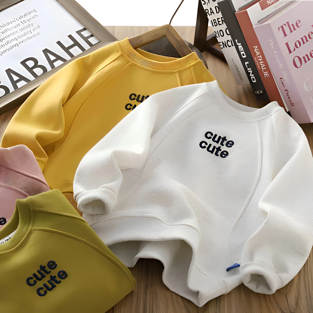 男童春秋款卫衣2025新款儿童上衣男孩时髦洋气圆领拼接打底衫童装