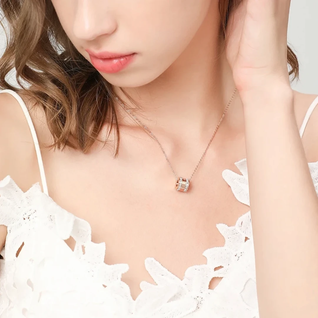 钛钢项链  小胖墩蛮腰轻奢时尚气质简约设计感项链X-38