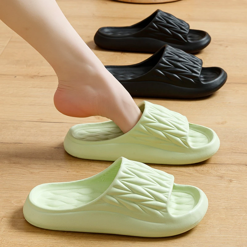 夏季网红居家浴室软底防滑防臭厚底女士速干外穿时尚菱形款凉拖鞋